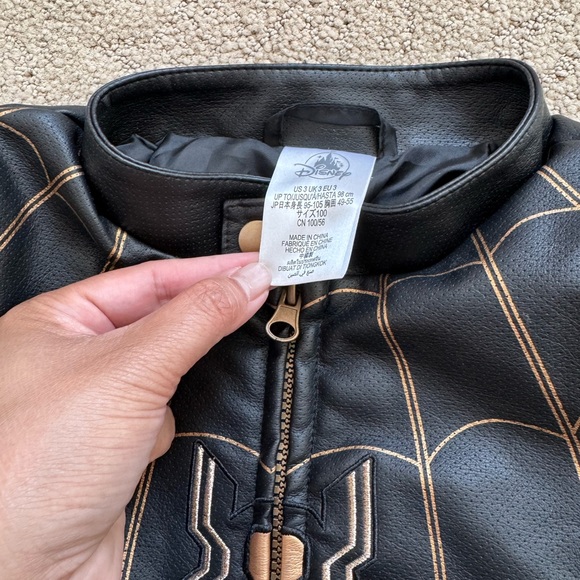 Spider Man Jacket - Picture 2 of 4